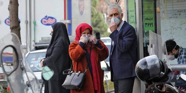 Irán arresta a hombre por fotografiar montones de cadáveres víctimas del coronavirus