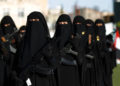 El reclutamiento de mujeres por parte de los hutíes de Yemen es una bomba de tiempo