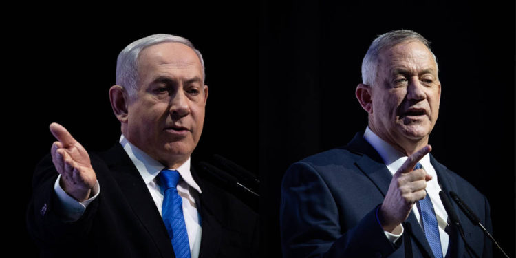 La foto compuesta muestra al primer ministro Benjamin Netanyahu, a la izquierda, y al jefe del partido Azul y Blanco, Benny Gantz, a la derecha, hablando por separado en una conferencia de prensa en Jerusalén, el 8 de diciembre de 2019. (Yonatan Sindel / Hadash Parush / Flash90)