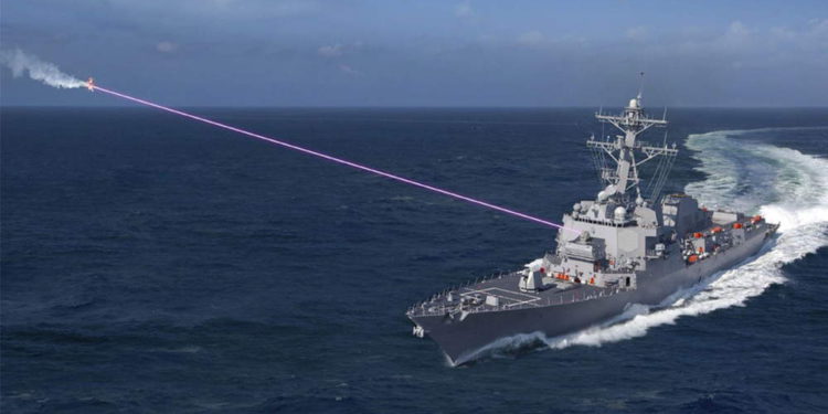 La Marina de EE.UU. despliega el primer destructor con láser contra aviones no tripulados