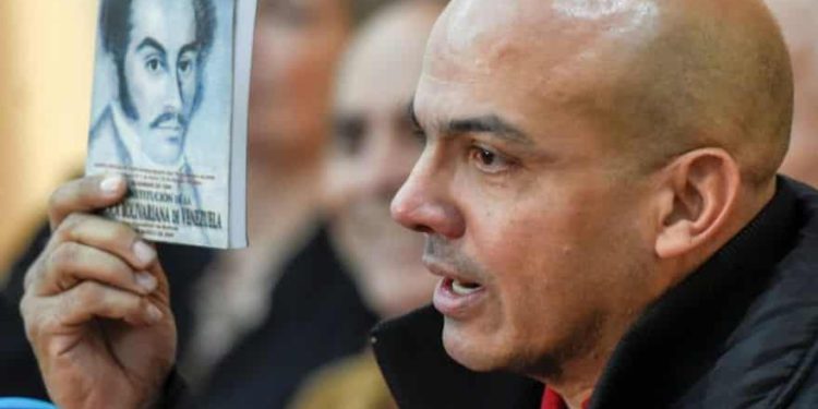 Exjefe de seguridad de Venezuela se entrega a las autoridades de Estados Unidos - Cliver Alcalá