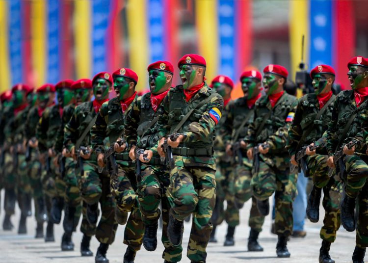 La acusación contra Maduro envía un fuerte mensaje al ejército de Venezuela