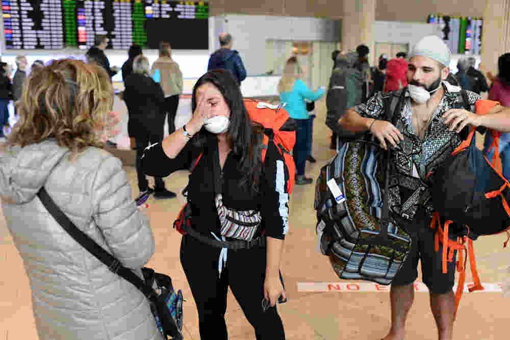 Israelíes permanecen varados en Nueva York y Nueva Jersey tras prohibición de vuelos