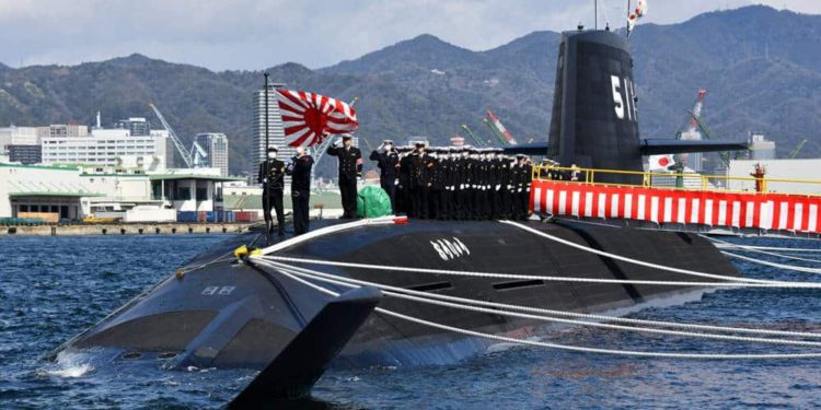 Japón encarga su primer submarino que funciona con baterías de iones de litio