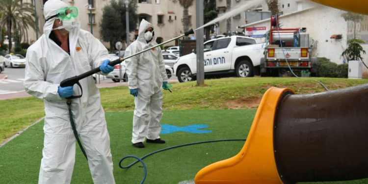 En Israel entran en vigencia reglas más estrictas para contrarrestar el Coronavirus