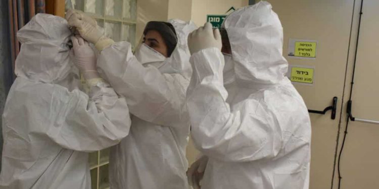 Mujer israelí con Coronavirus dio a luz en sala especialmente equipada