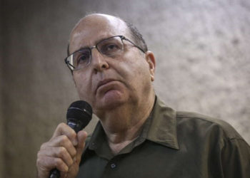 Moshé Yaalon se opone al gobierno de emergencia entre Netanyahu y Gantz