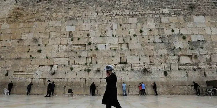 Jerusalem permanece silenciosa durante Shabat debido a la cuarentena por coronavirus