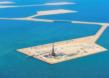 A medida que los precios del petróleo se desploman, el coronavirus desata la guerra económica