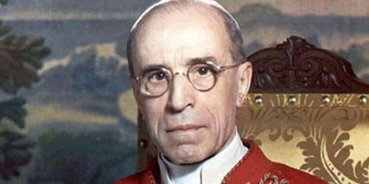 ¿El Vaticano está tratando de distorsionar cómo se comportó Pío XII con los judíos?
