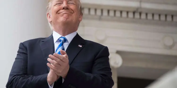 Trump da negativo en el test de Coronavirus
