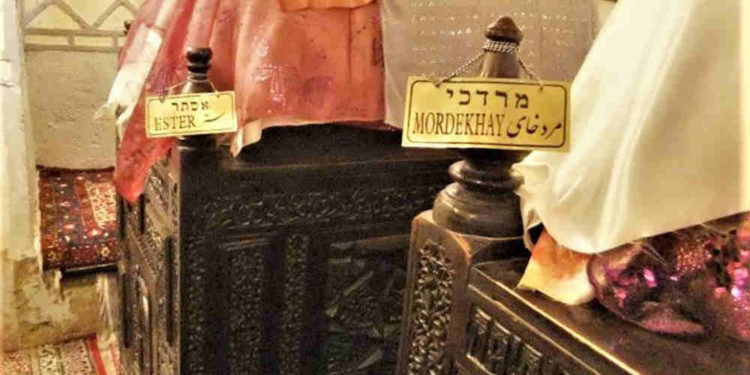 Una amenaza islamista se cierne sobre las tumbas de Mardoqueo y Ester en Irán