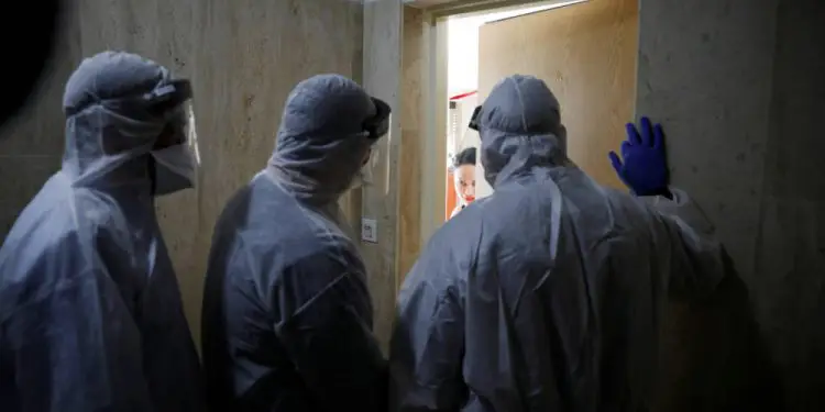 Impactante estudio revela que la lucha contra el coronavirus podría durar 18 meses