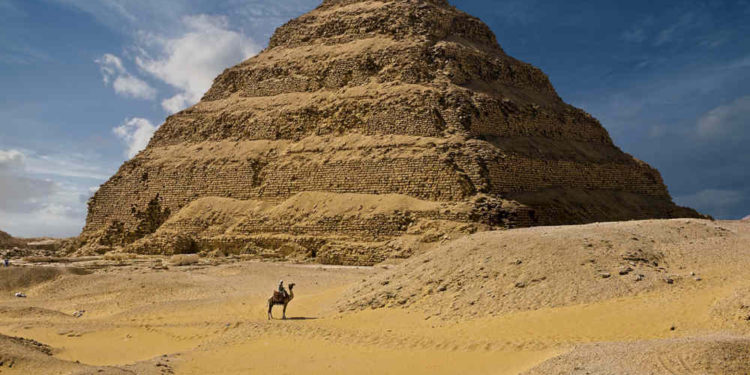 Egipto reabre su pirámide más antigua tras catorce años de restauración