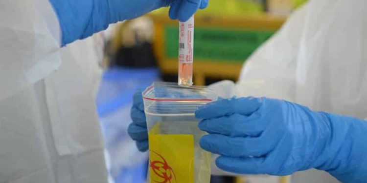 Israel firma acuerdo con China que permitirá realizar 10 mil pruebas de coronavirus diarias