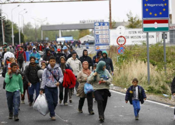 En la frontera de Turquía con Europa, todos quieren ser sirios