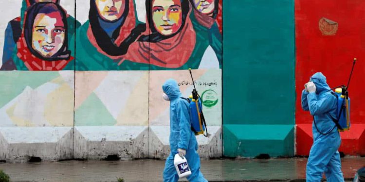 El coronavirus está empujando a Afganistán hacia una crisis política