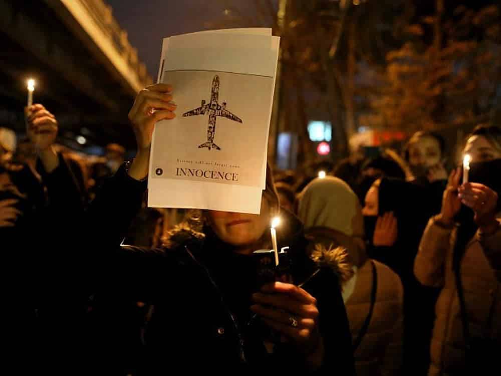 Legislador de Irán elogia al CGRI por derribar el avión comercial ucraniano