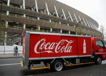 Las ventas de Coca-Cola caen a medida que avanza la pandemia
