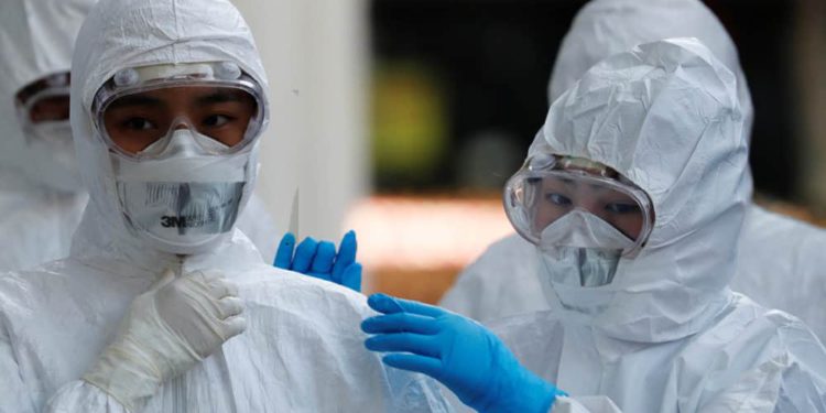 Nuevo brote de coronavirus en China aumenta los temores sobre el control de la pandemia