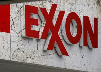 El gigante petrolero Exxon se ahoga en deudas