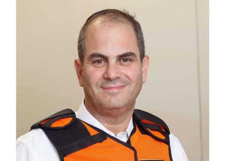 Eli Beer de United Hatzalah se despierta del coma causado por el Coronavirus