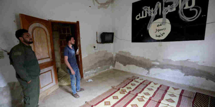 Célula de ISIS planeaba asesinar a crítico del islam en Alemania