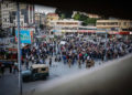 Cientos protestan en Líbano contra la corrupción pese a las restricciones por el coronavirus