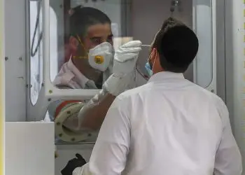 Israel ve un aumento repentino en casos de COVID-19