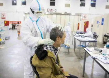 Cómo Singapur, una vez modelo en la respuesta al coronavirus, perdió el control del brote