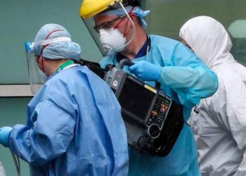 Número de muertes por COVID-19 en Reino Unido supera los 15 mil