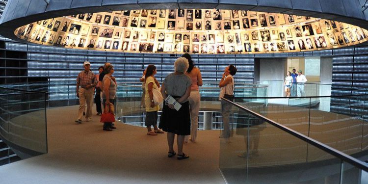 Yad Vashem emitirá canal con testimonios de sobrevivientes del Holocausto