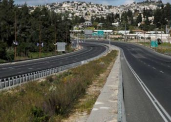 Israel mejora las carreteras y ferrocarriles en medio de la crisis por el coronavirus