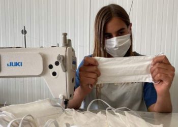 Uso de mascarillas puede reducir el riesgo de infección de COVID-19 en un 65% - Informe
