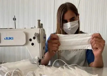 Uso de mascarillas puede reducir el riesgo de infección de COVID-19 en un 65% - Informe