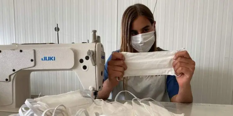 Uso de mascarillas puede reducir el riesgo de infección de COVID-19 en un 65% - Informe