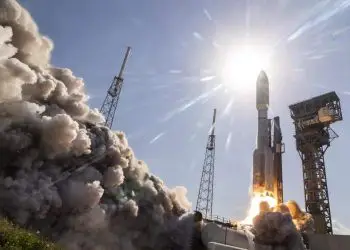 Rusia asegura que la prueba de su misil antisatélite “aturdió” a Estados Unidos