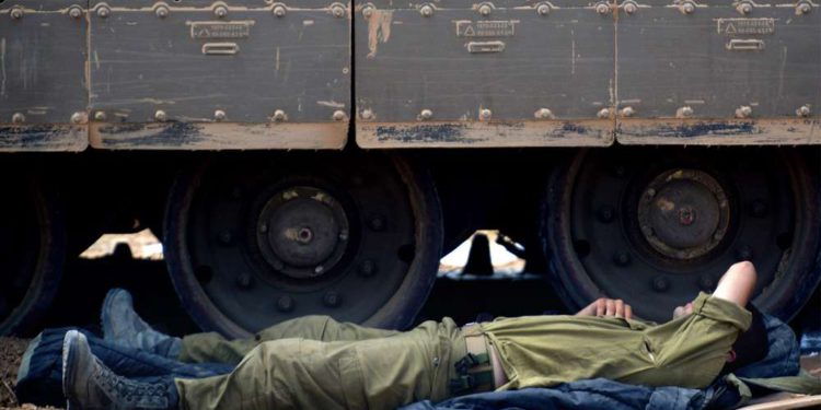 Ejército de Israel autoriza siete horas de sueño para los soldados