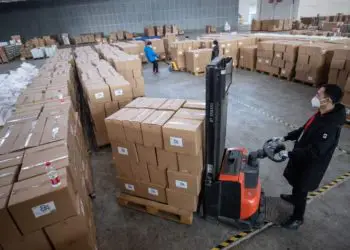 China continúa inundando el mundo con suministros médicos defectuosos