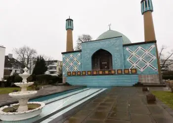 Partido político de Alemania busca prohibir centro islámico del régimen iraní en Hamburgo