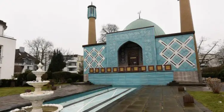 Partido político de Alemania busca prohibir centro islámico del régimen iraní en Hamburgo
