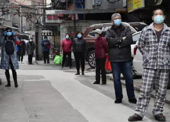 Ciudad china de Hubei alivia restricciones impuestas por el coronavirus