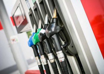 Rusia prohíbe la importación de combustible barato