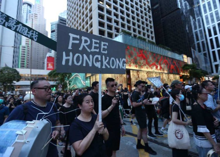 China se apodera de Hong Kong ante el silencio de la Unión Europea