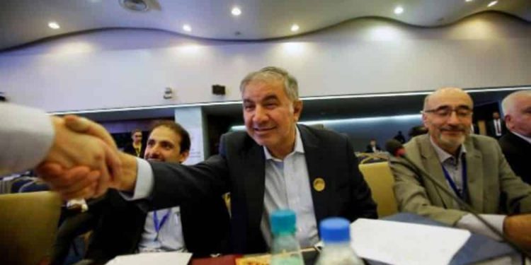 Gobernador de la OPEP de Irán muere de hemorragia cerebral