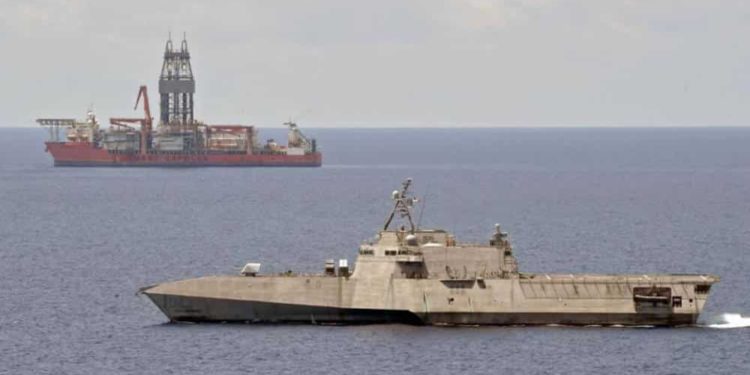 La Armada de EE.UU. da una muestra de fuerza en el Mar de China Meridional