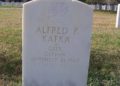Encuentran dos lápidas con inscripciones nazis en cementerio militar de Estados Unidos