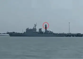 Nuevo radar avistado a bordo del buque de prueba de armas de clase 909A de China