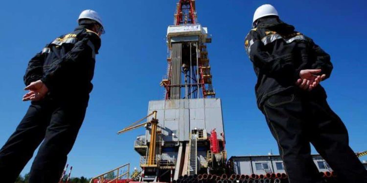 Rusia prevé equilibrio del mercado mundial del petróleo entre junio y julio