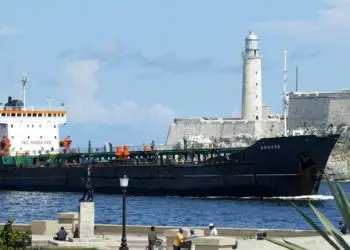 En desafío a EE.UU., petrolero de Irán llega a Venezuela